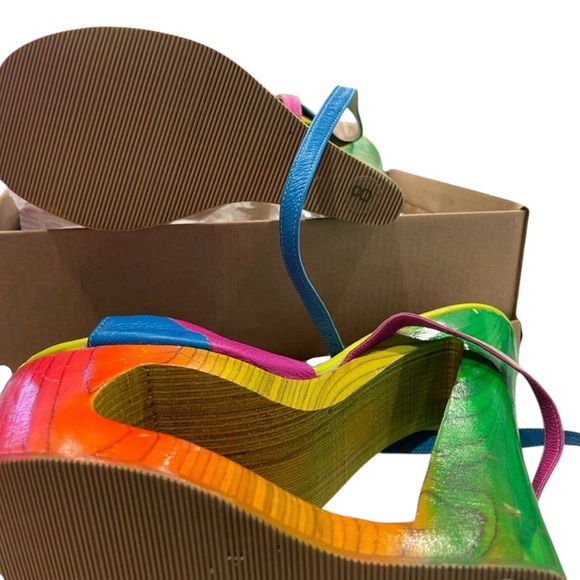 Steve Madden Multicolor Wedges - Picture 2 of 7